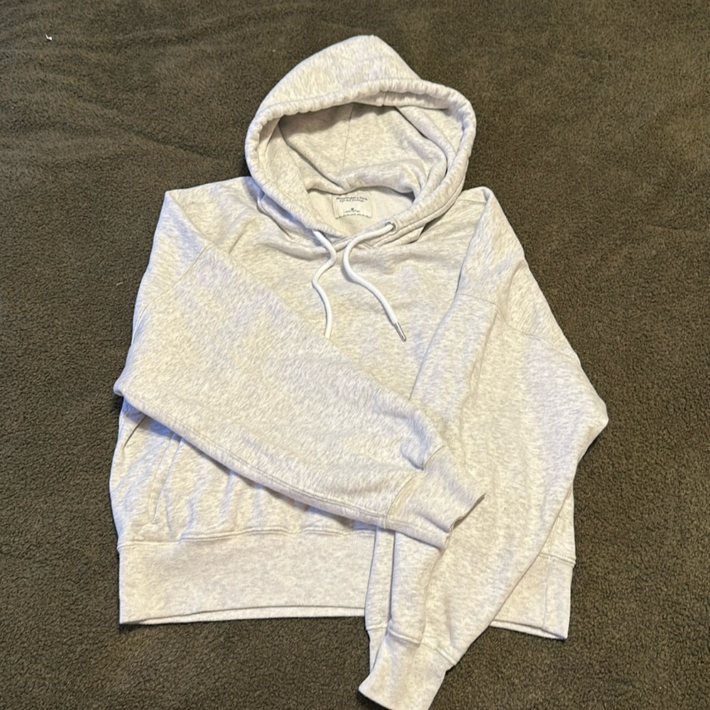 Abercrombie Essential Sunday Hoodie in Light Grey